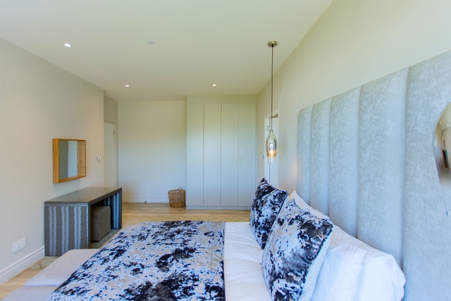 6 Bedroom Property for Sale in Myburgh Park Western Cape